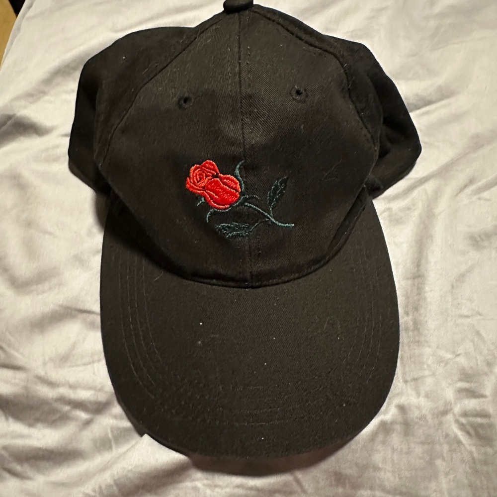 ROSE SNAPBACK HAT